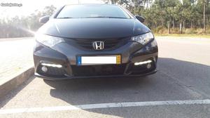 Honda Civic 2.2 i-DTEC Sport Março/12 - à venda - Ligeiros