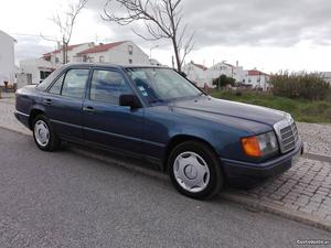 Mercedes-Benz E 200 Cx 4 Maio/87 - à venda - Ligeiros