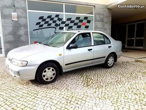 Nissan Almera 1.4 Visa Fevereiro/98 - à venda - Ligeiros