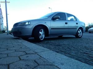 Opel Astra v elegance Junho/00 - à venda - Ligeiros