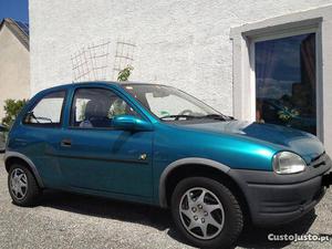 Opel Corsa 1.2i 16v Sport Dezembro/95 - à venda - Ligeiros