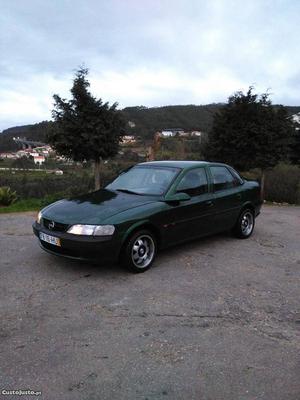 Opel Vectra 1.7 TD Janeiro/97 - à venda - Ligeiros