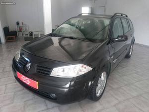 Renault Mégane Break Dezembro/04 - à venda - Ligeiros