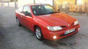 Renault Mégane Coupê Maio/96 - à venda - Descapotável /