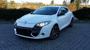 Renault Mégane Coupe Bose 1.6 Dci Maio/12 - à venda -