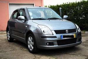 Suzuki Swift 1.3i 16v Abril/08 - à venda - Ligeiros