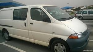 Toyota HiAce 2,5d Dezembro/03 - à venda - Comerciais / Van,