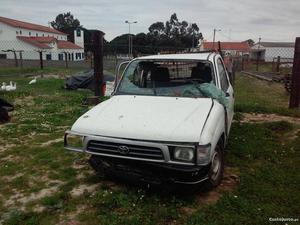 Toyota Hilux D4d Dezembro/99 - à venda - Pick-up/