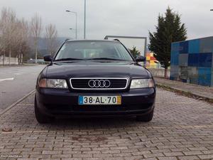Audi A4 1.9 TDi 110cv Abril/97 - à venda - Ligeiros