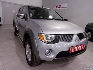 Mitsubishi L200 strakar Junho/07 - à venda - Pick-up/