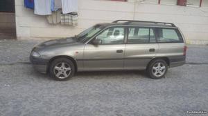 Opel Astra 1.4 Novembro/95 - à venda - Ligeiros