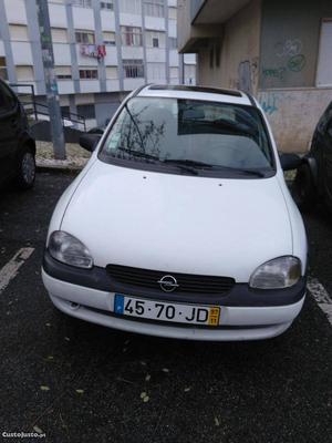 Opel Corsa Corsa b Novembro/97 - à venda - Ligeiros