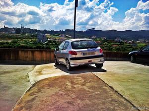 Peugeot 206 hdi 5lugares Dezembro/03 - à venda - Ligeiros