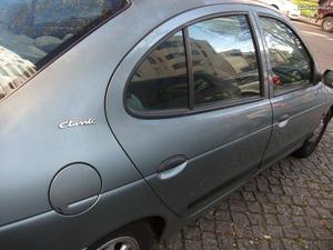 Renault Mégane 1.9-4p-da- Julho/98 - à venda -