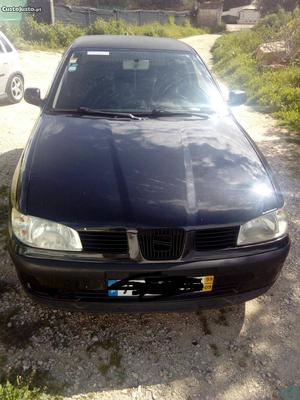 Seat Ibiza Van Setembro/00 - à venda - Ligeiros