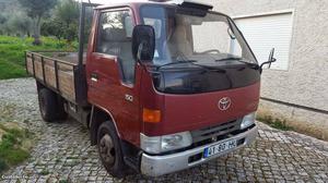 Toyota Dyna 150 Janeiro/97 - à venda - Comerciais / Van,