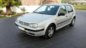 VW Golf IV 1.4 até dia 28 Outubro/98 - à venda - Ligeiros