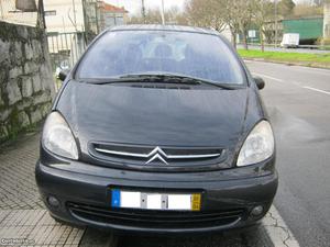 Citroën Xsara Picasso 1.6 SX Abril/01 - à venda - Ligeiros
