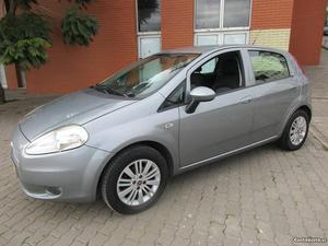 Fiat Grande Punto 1.2 free  Fevereiro/11 - à venda -