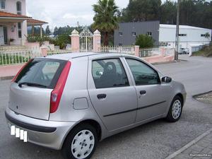 Fiat Punto  V 80 Dynamic Fevereiro/03 - à venda -