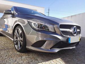 Mercedes-Benz CLA 220 CDi Urban Novo Outubro/13 - à venda -