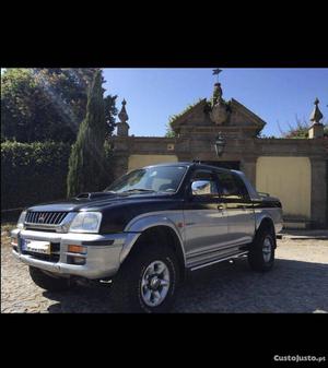 Mitsubishi L200 Strakar Julho/99 - à venda - Pick-up/