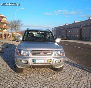 Mitsubishi Pajero 3.2 di d Gls Ca Junho/00 - à venda -