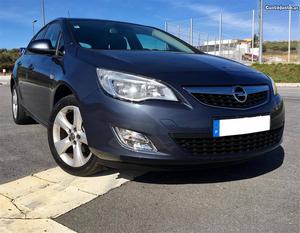 Opel Astra 1.3 CDTI Junho/10 - à venda - Ligeiros