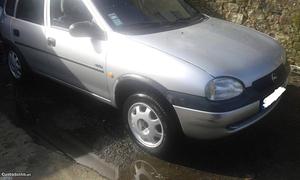 Opel Corsa 1.5 td avariado Dezembro/97 - à venda - Ligeiros