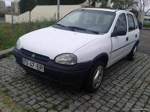 Opel Corsa B 1.2 - 5 portas Janeiro/95 - à venda - Ligeiros
