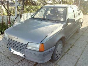 Opel Kadett Outubro/88 - à venda - Ligeiros Passageiros,