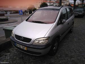 Opel Zafira 2.0 DTI Confort Novembro/01 - à venda -