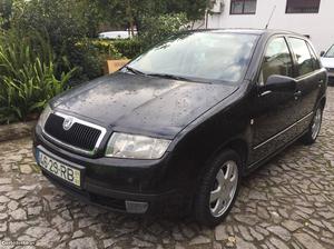 Skoda Fabia AC Janeiro/01 - à venda - Ligeiros Passageiros,