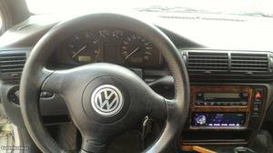 VW Passat highline Maio/97 - à venda - Ligeiros