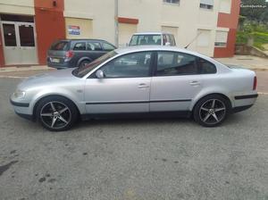 VW Passat ligeiro Julho/98 - à venda - Ligeiros