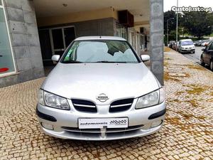 Nissan Almera 1.4 SLX Janeiro/02 - à venda - Ligeiros