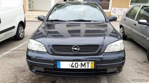 Opel Astra v Fevereiro/99 - à venda - Ligeiros