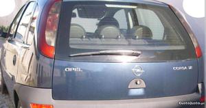 Opel Corsa 1.2 Confort 16V Janeiro/03 - à venda - Ligeiros