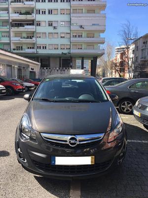 Opel Corsa 1.2 Go! Abril/14 - à venda - Ligeiros