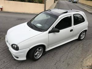 Opel Corsa sport Dezembro/95 - à venda - Ligeiros