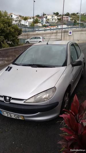 Peugeot 206 desportiva Dezembro/99 - à venda - Ligeiros