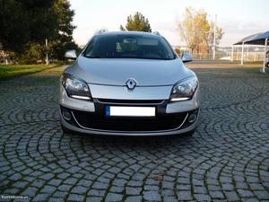 Renault Mégane dci6v110cSportTourer Julho/13 - à venda -