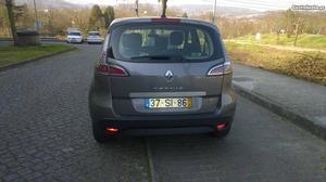 Renault Scénic  dci 110 cv Maio/14 - à venda -