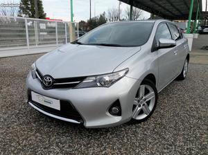 Toyota Auris 1.4 D-4D Exclusive Dezembro/12 - à venda -
