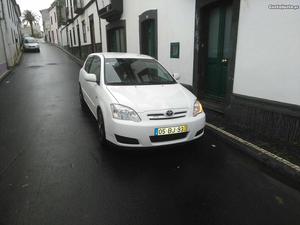 Toyota Corolla D4D Março/06 - à venda - Ligeiros