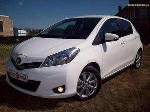 Toyota Yaris 1.0 VVTI de  Maio/14 - à venda - Ligeiros