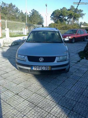 VW Passat avant 1.9 tdi Maio/98 - à venda - Ligeiros