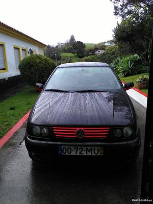 VW Polo Carro em bom estado Fevereiro/99 - à venda -