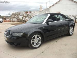 Audi A4 1.8 T Cabrio Agosto/04 - à venda - Descapotável /