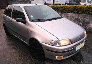 Fiat Punto 1.7 TD Junho/99 - à venda - Ligeiros